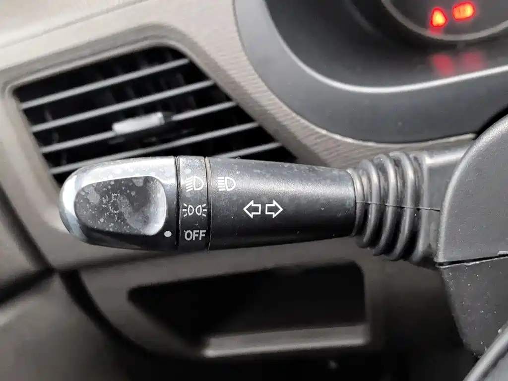 Wuling Motors Wuling Hongguang 2015 2014 1.5L Base Model