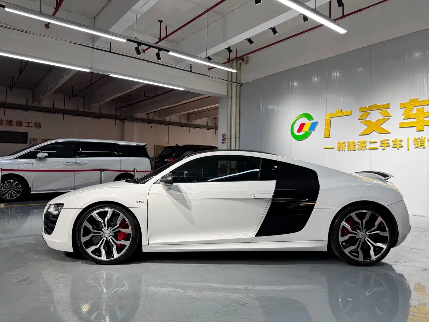 Audi R8 2012 2010 5.2 FSI quattro