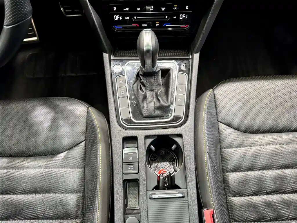 Volkswagen FAW-Volkswagen CC 2024 380TSI Eye-catching Edition фото 22