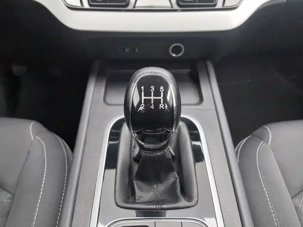 Cowin Xuanjie 2021 2021 1.5L Manual Benefit Edition