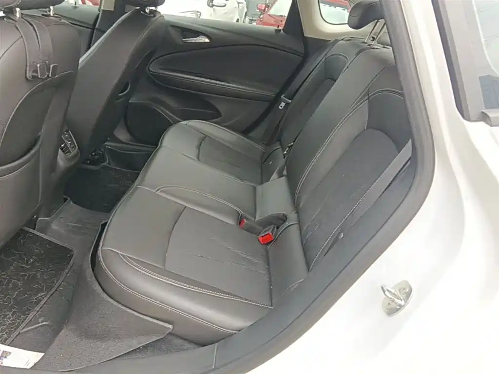 Buick Verano 2020 20T CVT Leading фото 17