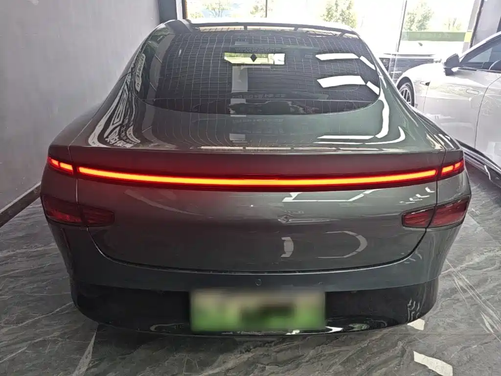 Фото 6 - XPeng P7