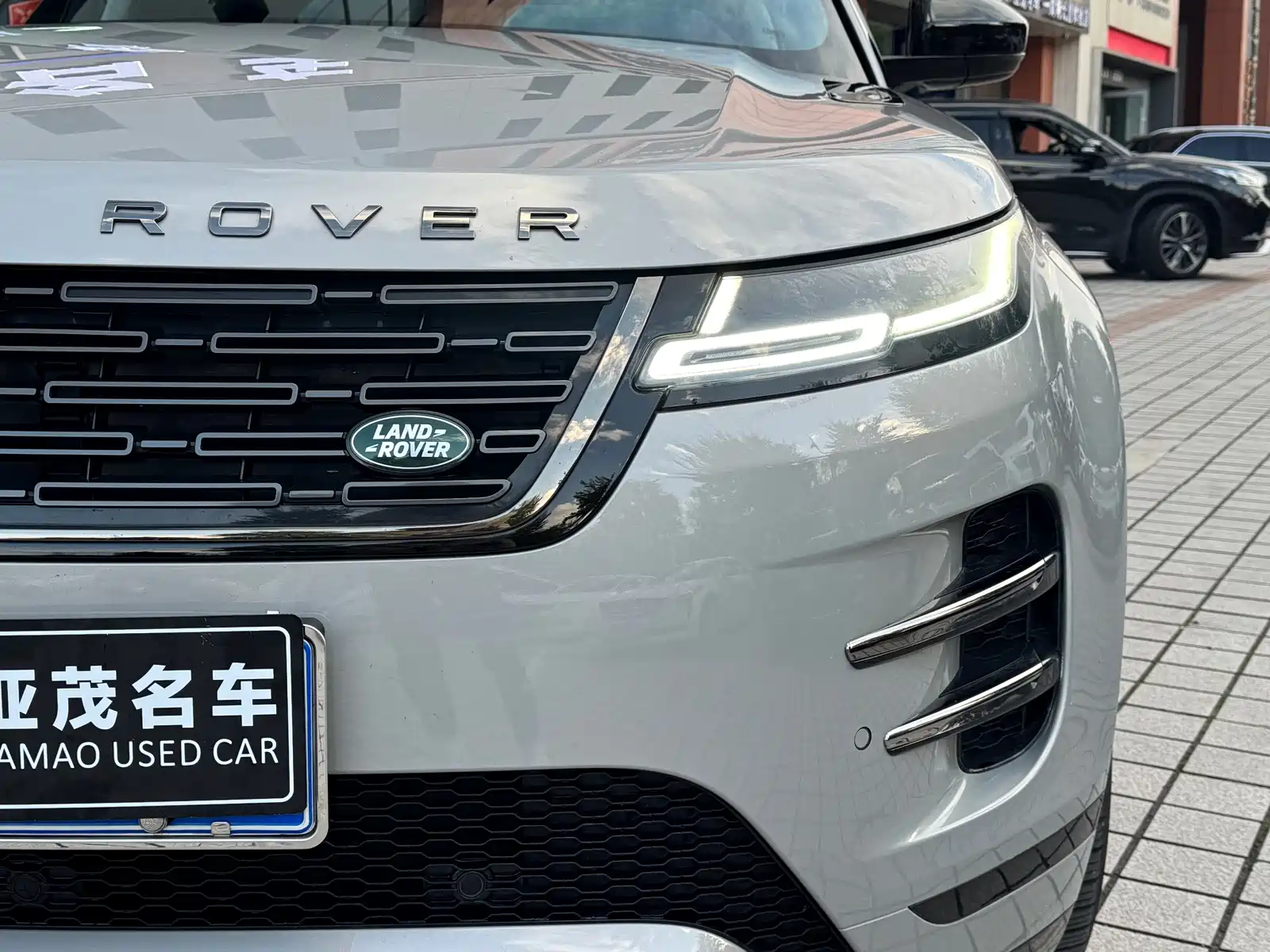 Photo 5 - Land Rover Range Rover Evoque
