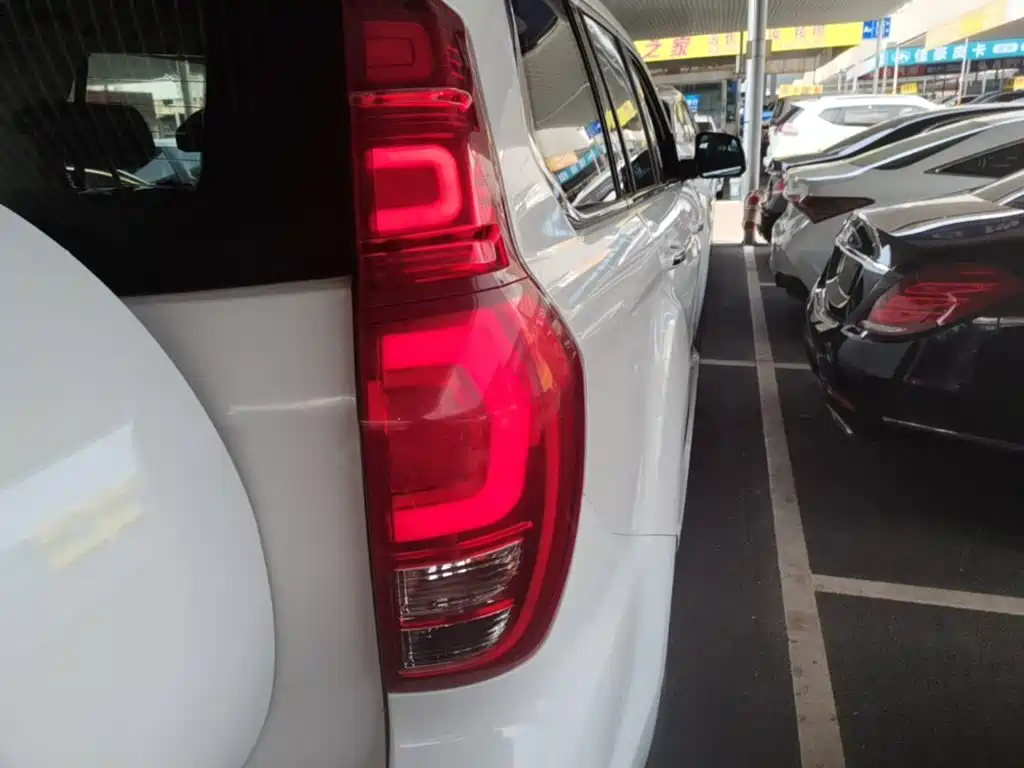 Фото 8 - Haval H9
