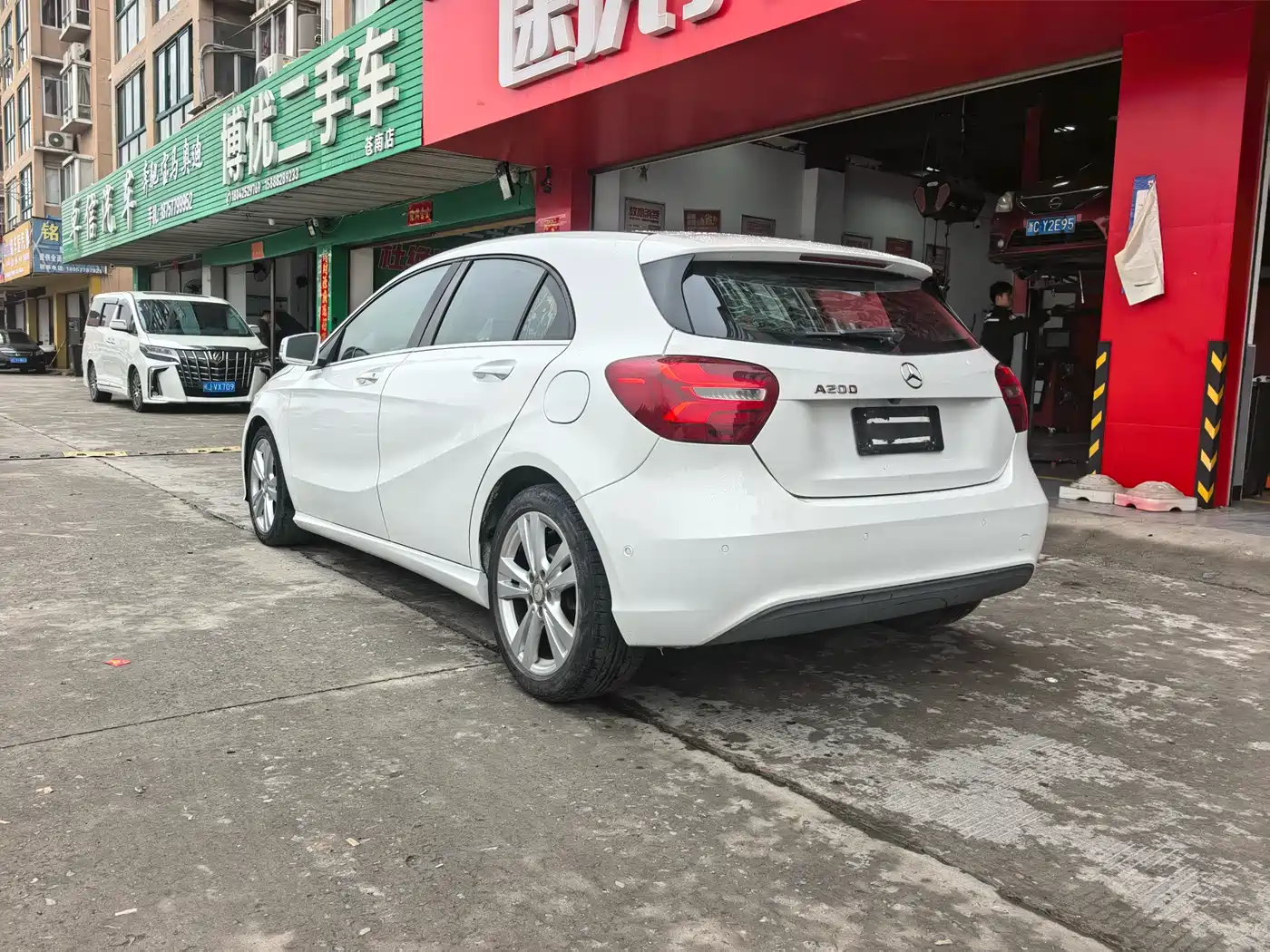 Mercedes-Benz A-Class (Import) 2016 A 200 Dynamic фото 11