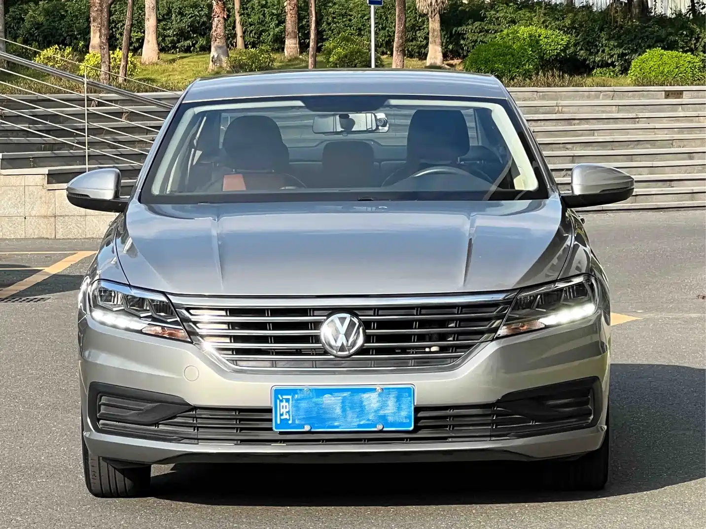 Photo 2 - Volkswagen Lavida