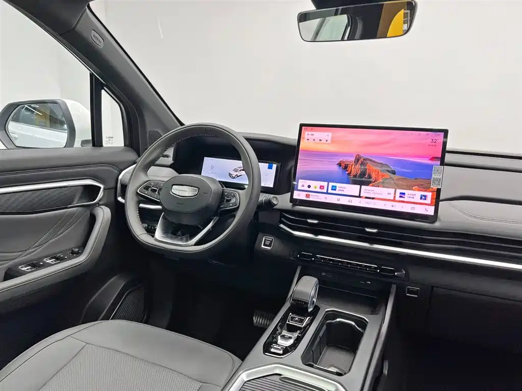 Geely Haoyue L 2026 2026 1.5TD DCT Happiness 7-Seater