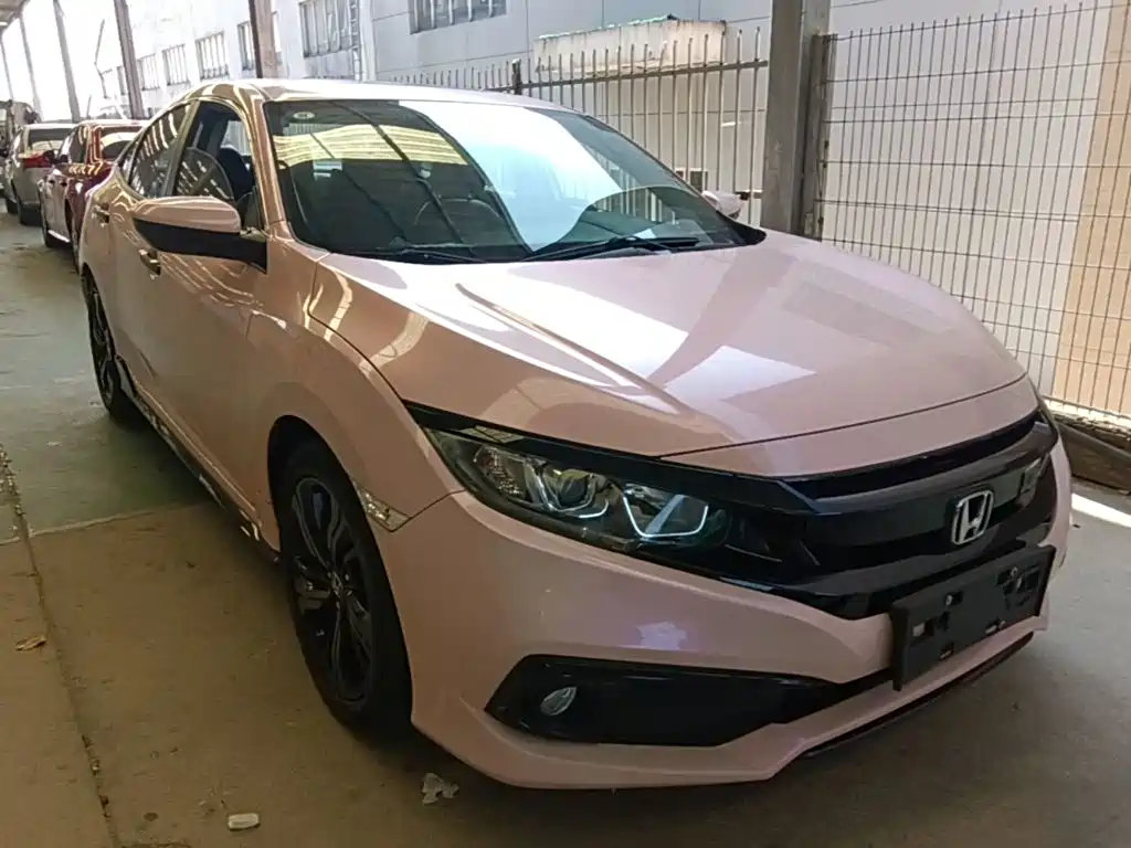 Фото 4 - Honda Civic