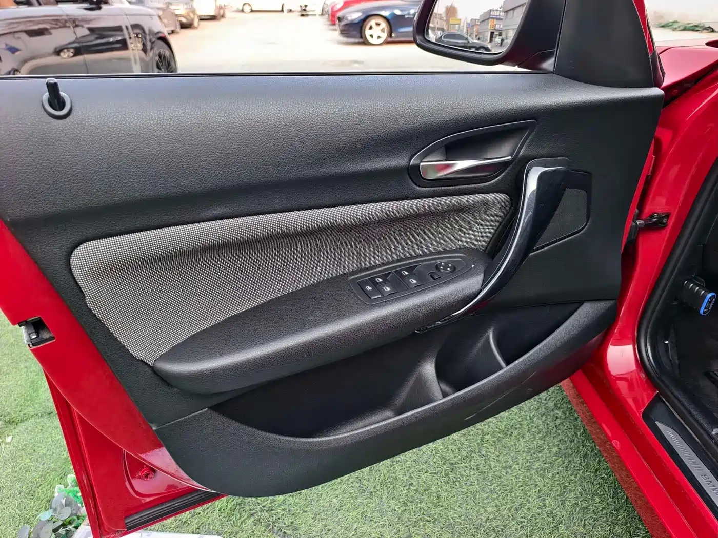 BMW 1 Series (Import) 2012 116i Leading фото 8