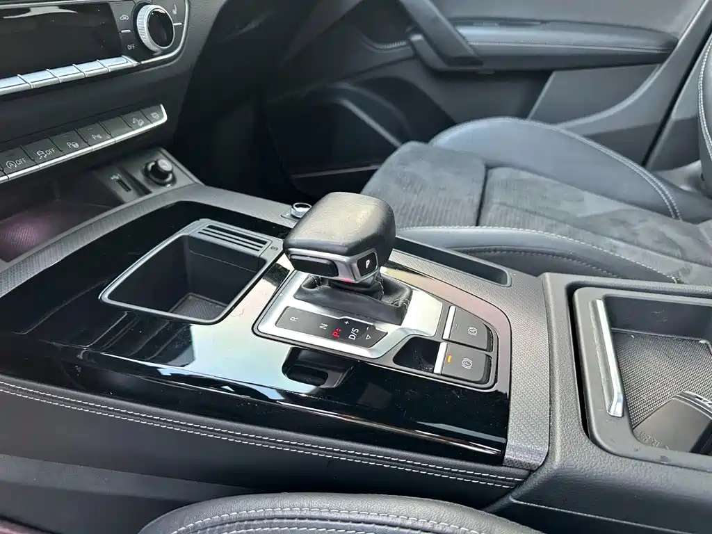 Audi Q5L Sportback 2022 2022 45 TFSI Luxury
