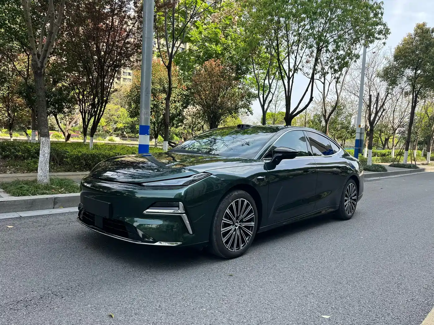 GEELY GALAXY GALAXY SPARKLE 8