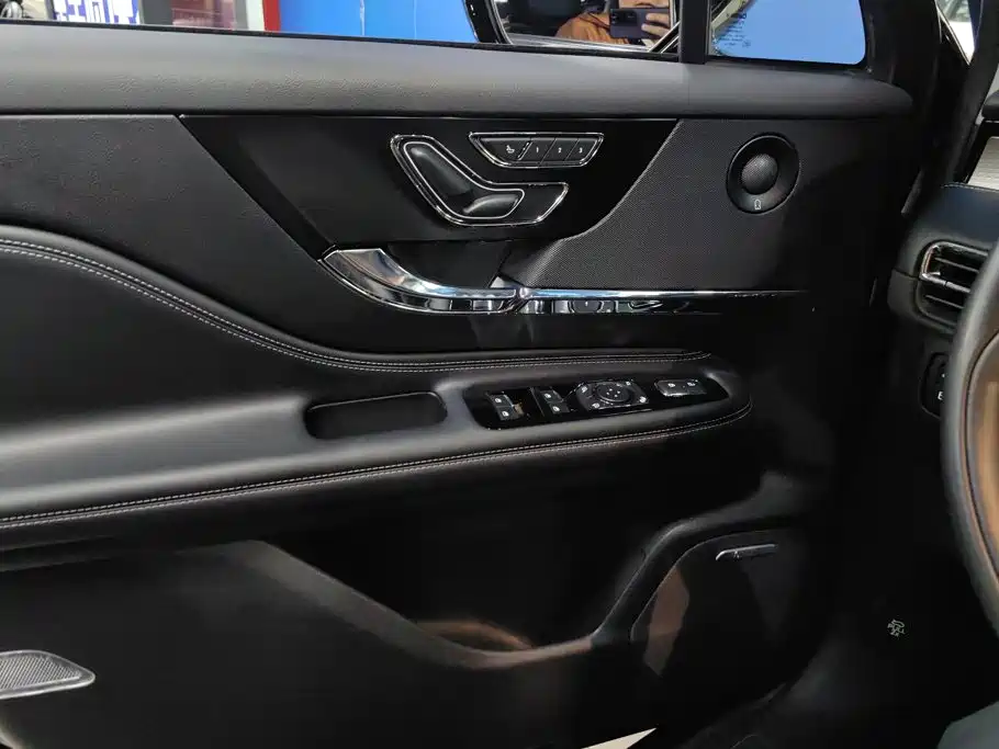 Lincoln Adventurer NEV 2022 2021 PHEV AWD e-Elegance Edition