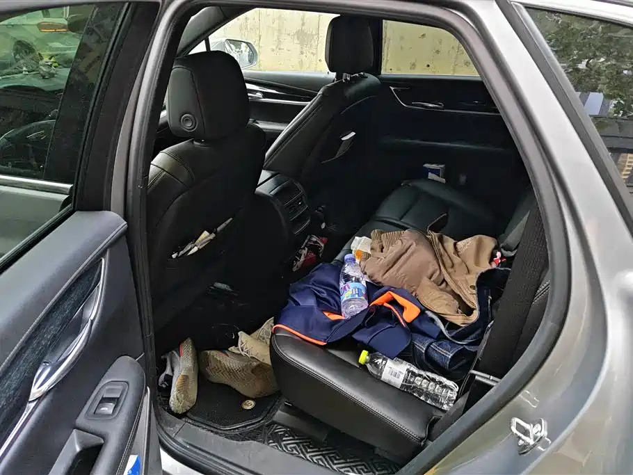 Cadillac XT5 2022 2.0T 2WD Luxury фото 11