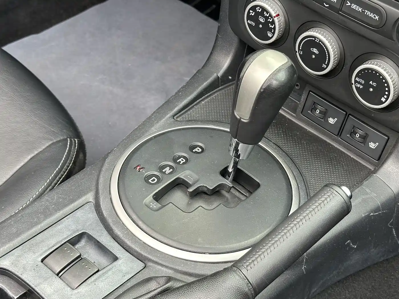 Mazda MX-5 2011 2009 2.0