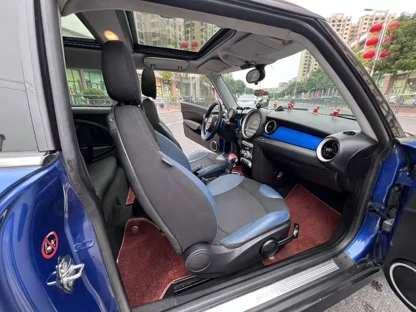 Photo 13 - MINI CLUBMAN