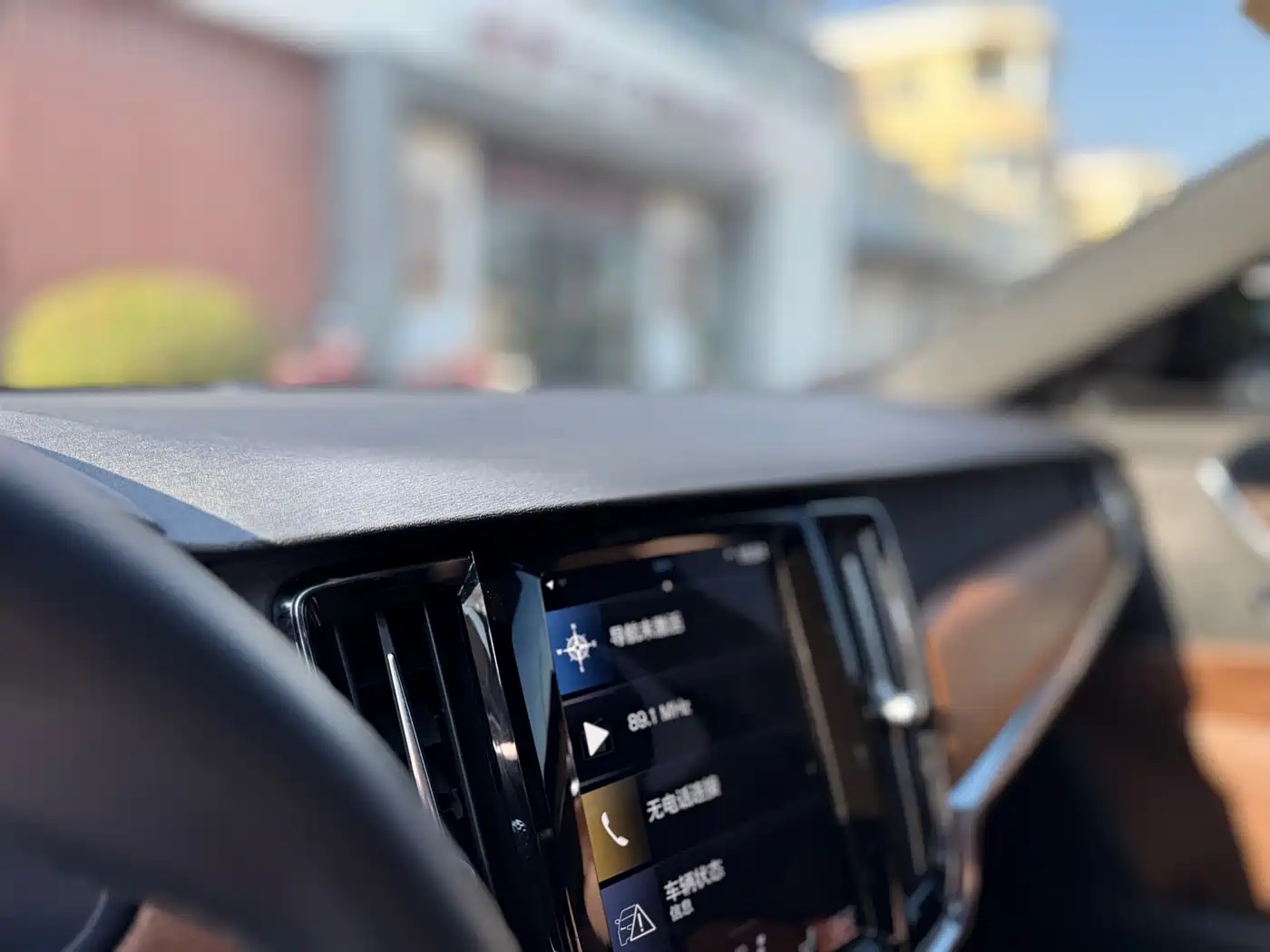 Фото 19 - Volvo S90