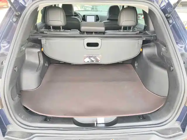 Jeep Cherokee 2017 2.4L Leading Smart Edition — фото 5