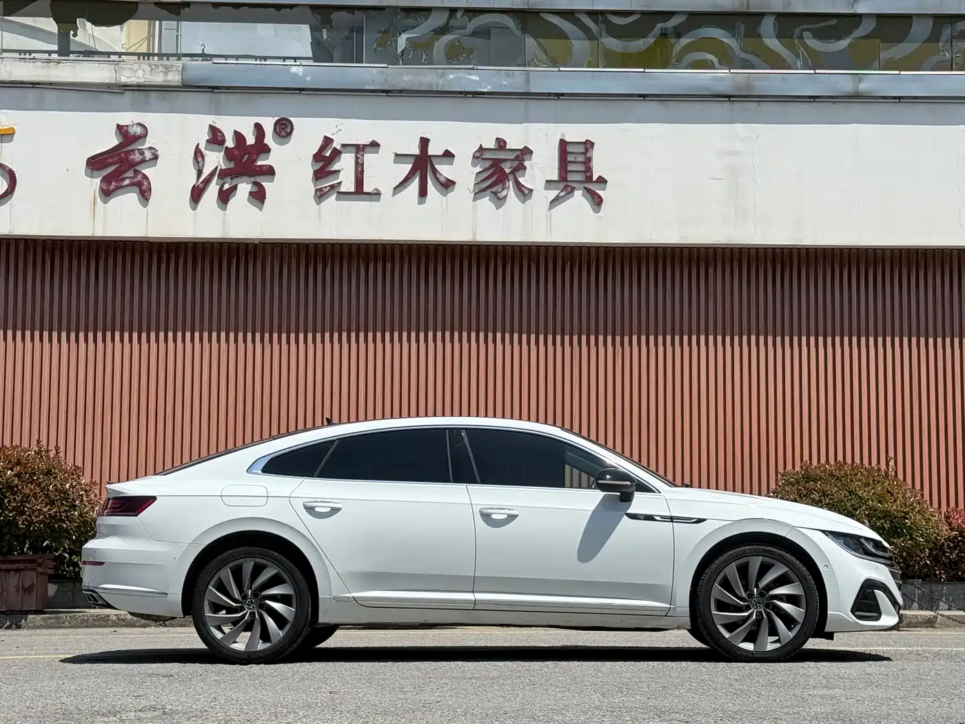 Volkswagen FAW-Volkswagen CC 2023 380TSI Eye-catching Edition фото 8