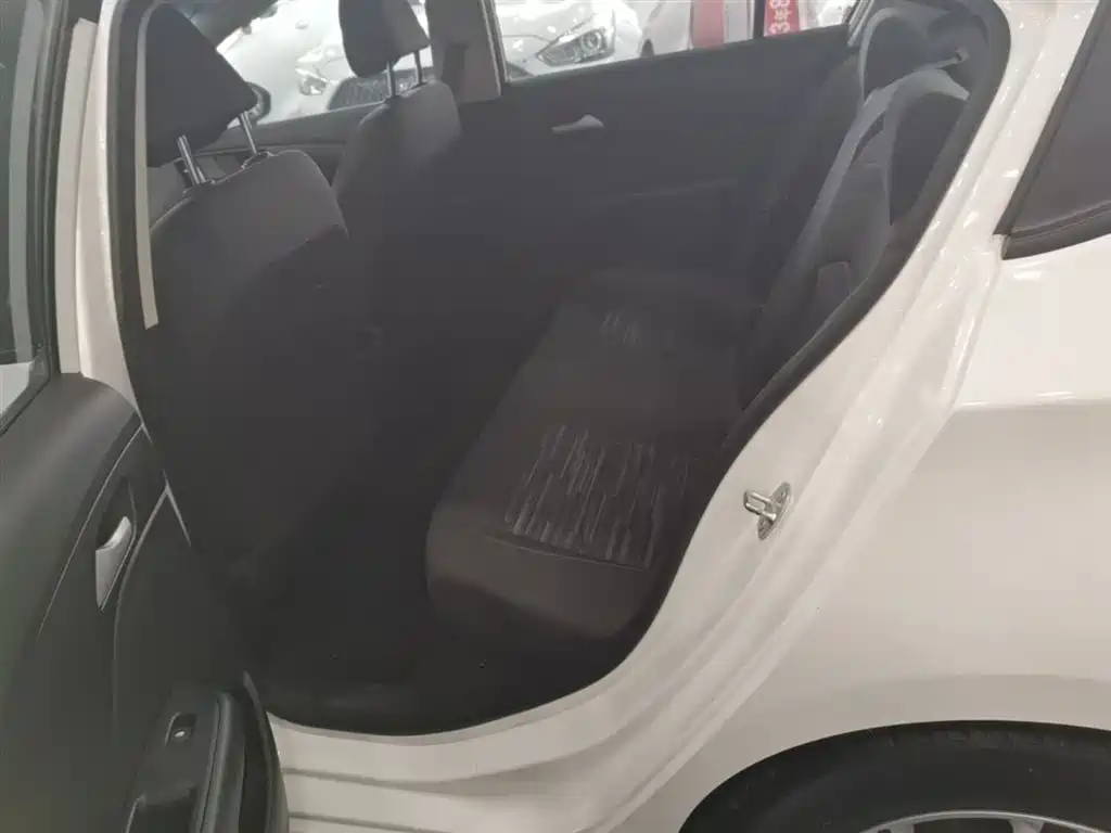 Chevrolet Cavalier 2019 320 Auto Sunroof Enjoyment Edition фото 17