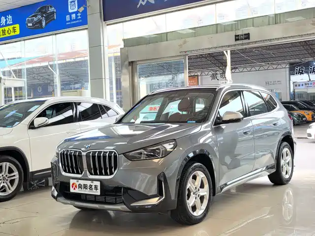 BMW X1 sDrive20Li, X Дизайн-пакет