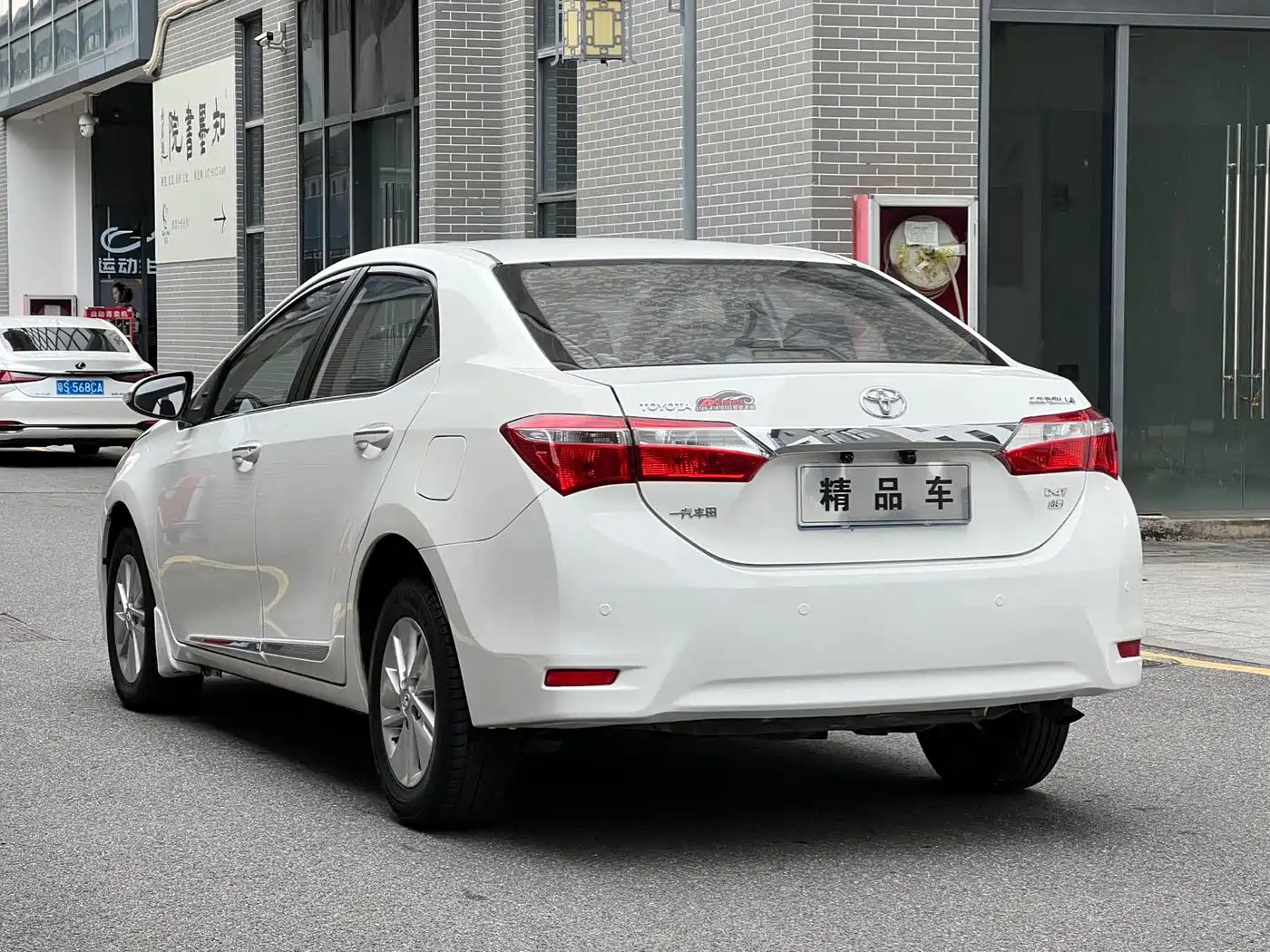 Toyota Corolla 2017 1.2T CVT GL-i фото 6