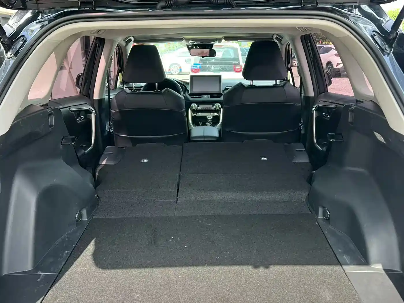 Toyota RAV4 Rongfang 2022 2.0L CVT 2WD Trend Plus Edition фото 4
