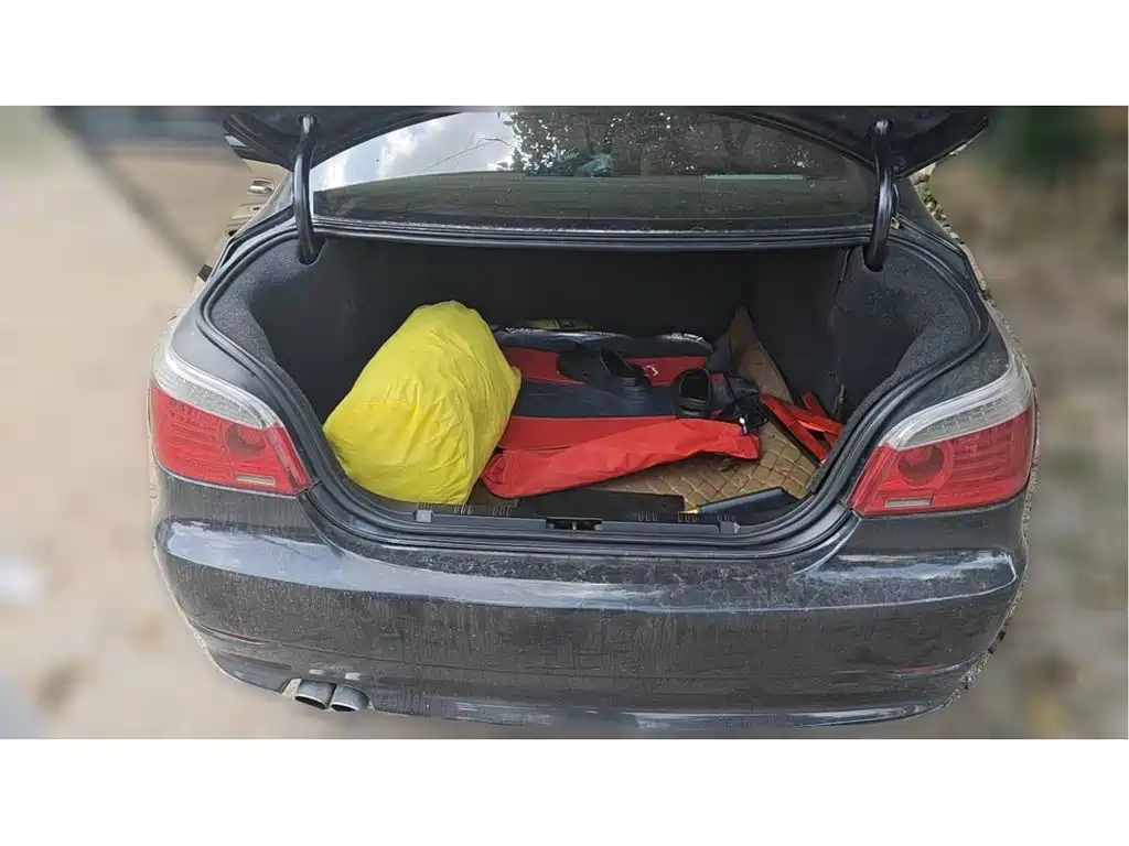 Photo 4 - BMW 5 Series