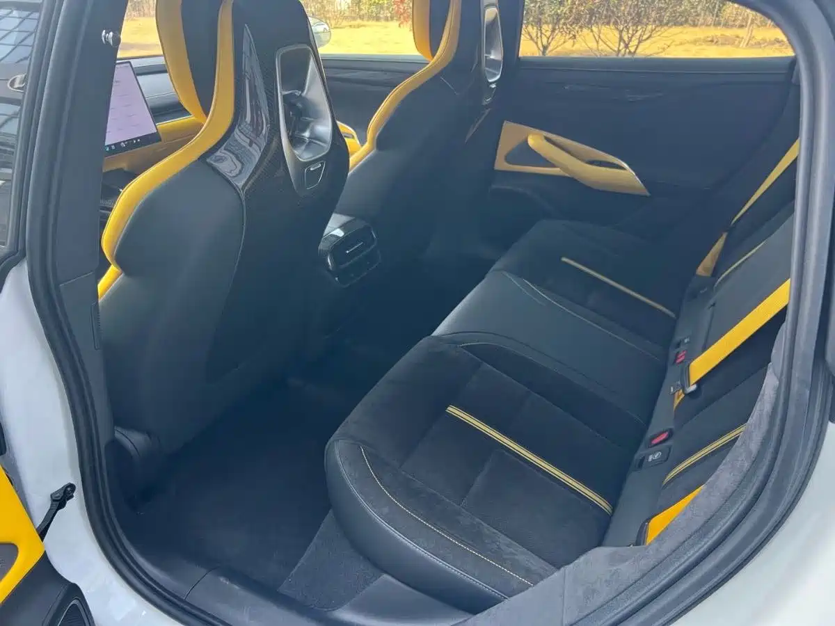 XIAOMI CAR XIAOMI SU7 ULTRA