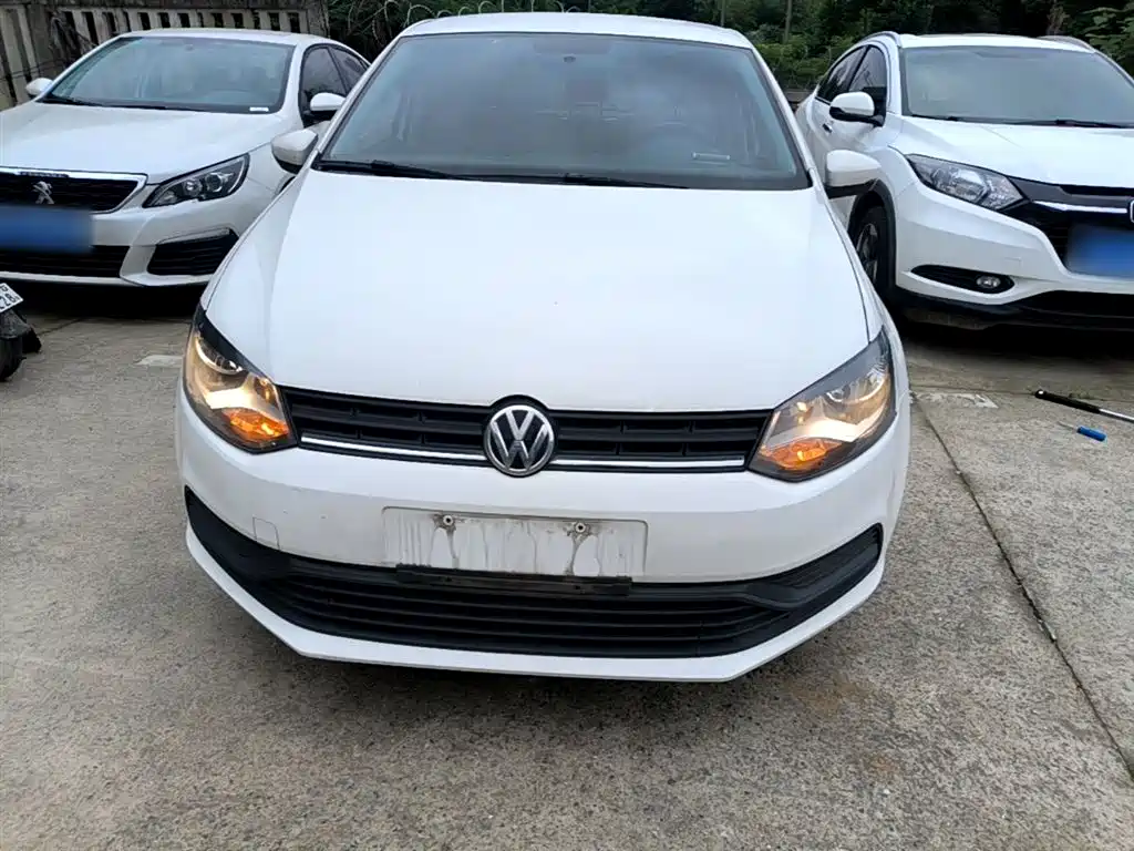 Volkswagen Polo 2018 1.5L Auto Safe Drive фото 3