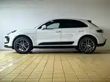 Photo 4 - Porsche Macan