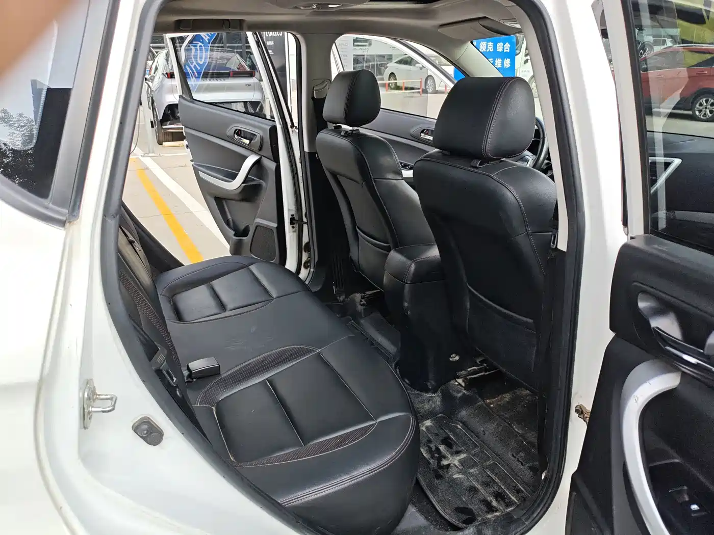 Фото 9 - Changan CS35