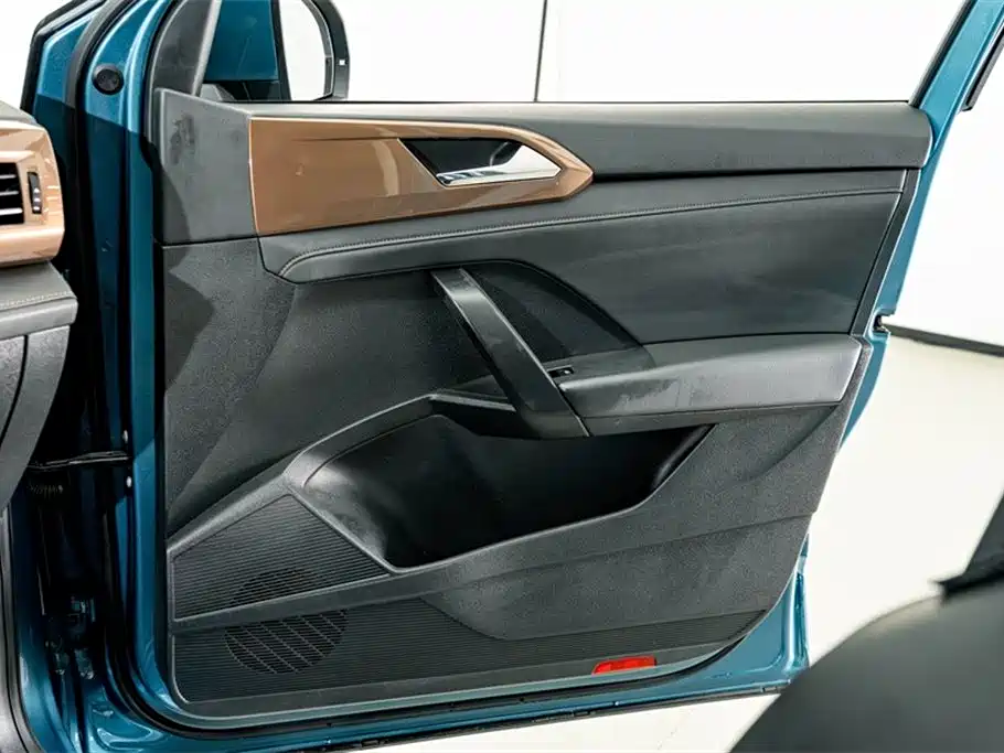 Volkswagen Tharu 2020 280TSI 2WD Comfort Edition China VI фото 15