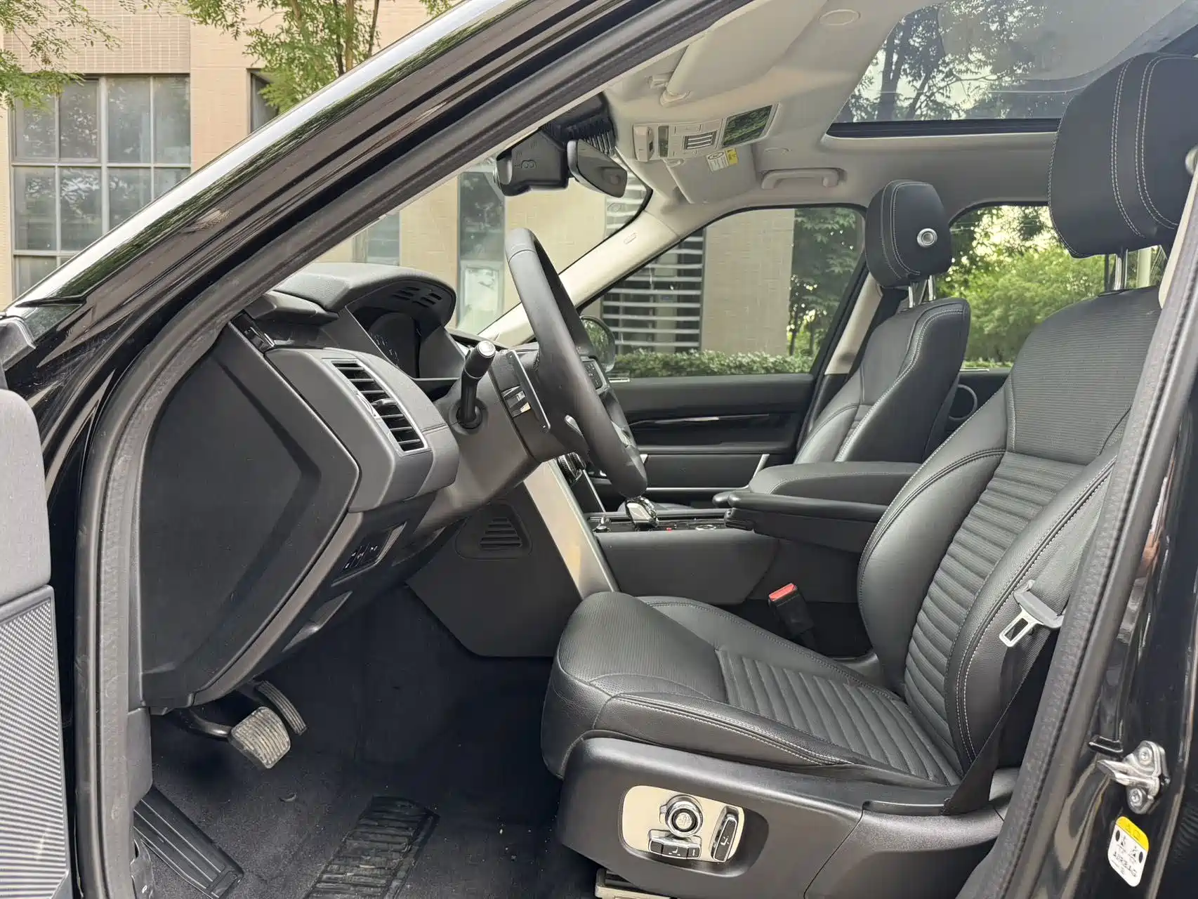 Фото 6 - Land Rover Discovery