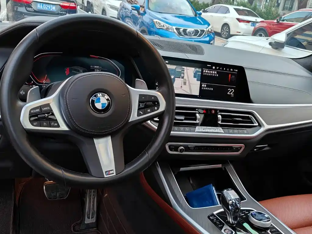 BMW X7 2022 xDrive40i Exclusive M Sport Package фото 4