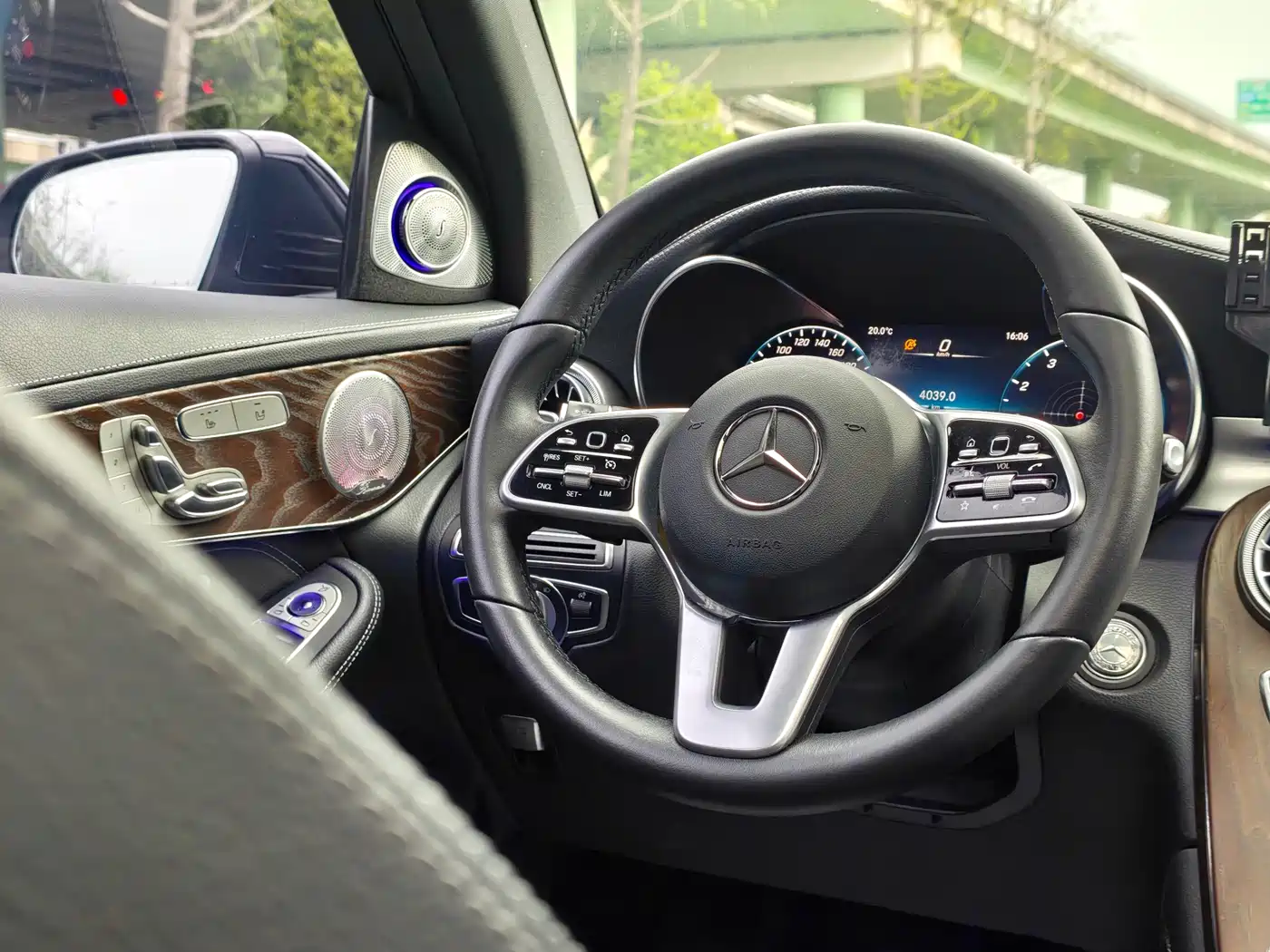 Mercedes-Benz GLC 2020 Facelift GLC 300 L 4MATIC Dynamic фото 14