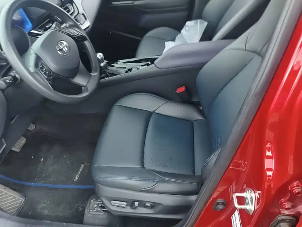 Toyota C-HR 2020 2020 Model 2.0L Leading