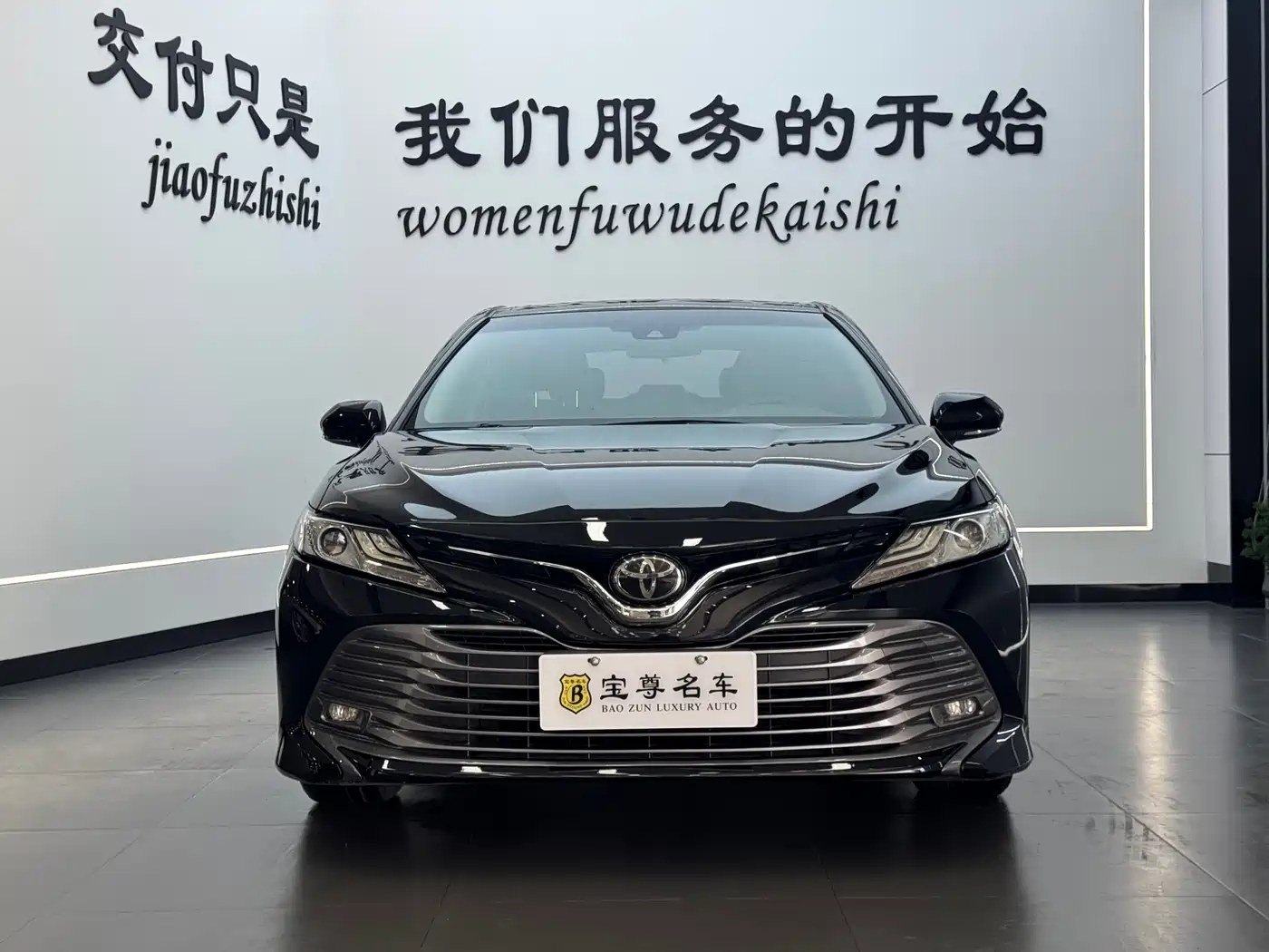 Toyota Camry 2018 2.0G Luxury Edition фото 2