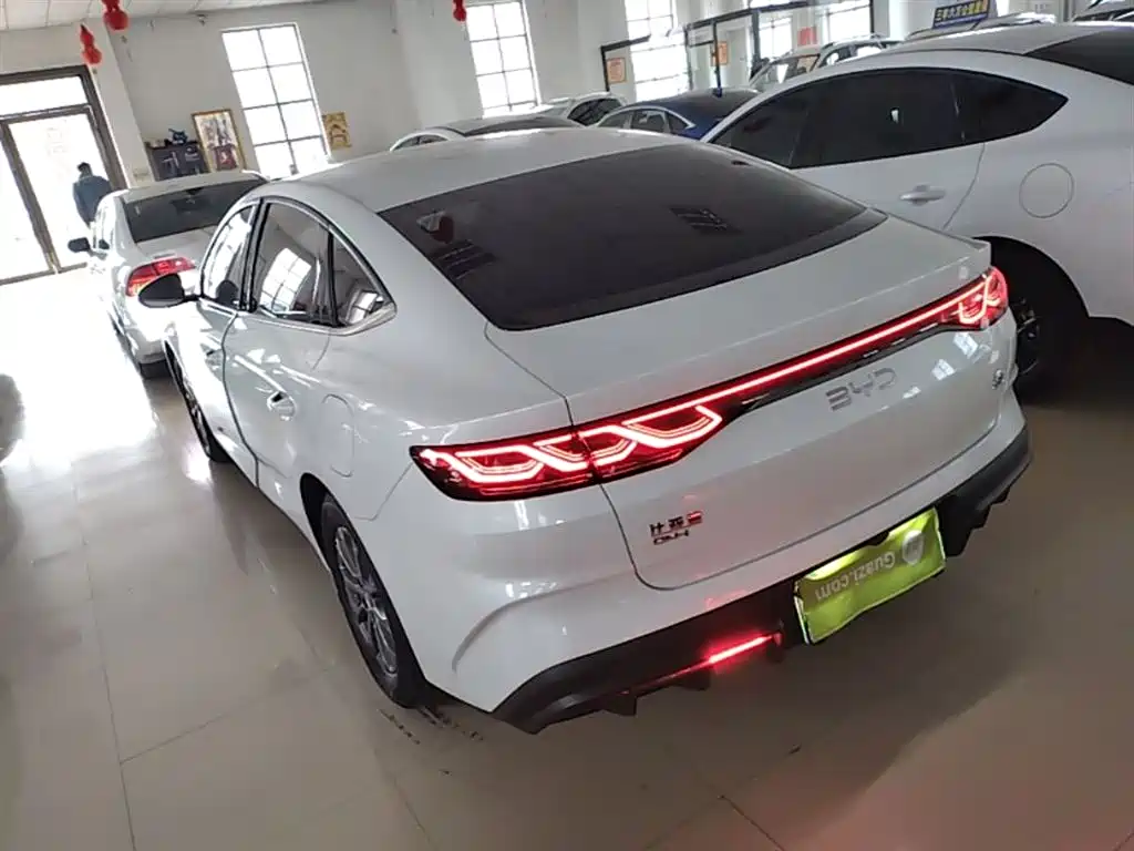 BYD Qin L 2024 DM-i 80KM Leading Edition фото 5
