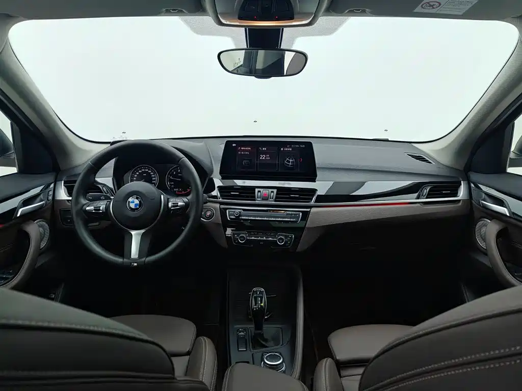 BMW X1 2021 sDrive25Li Leading фото 20