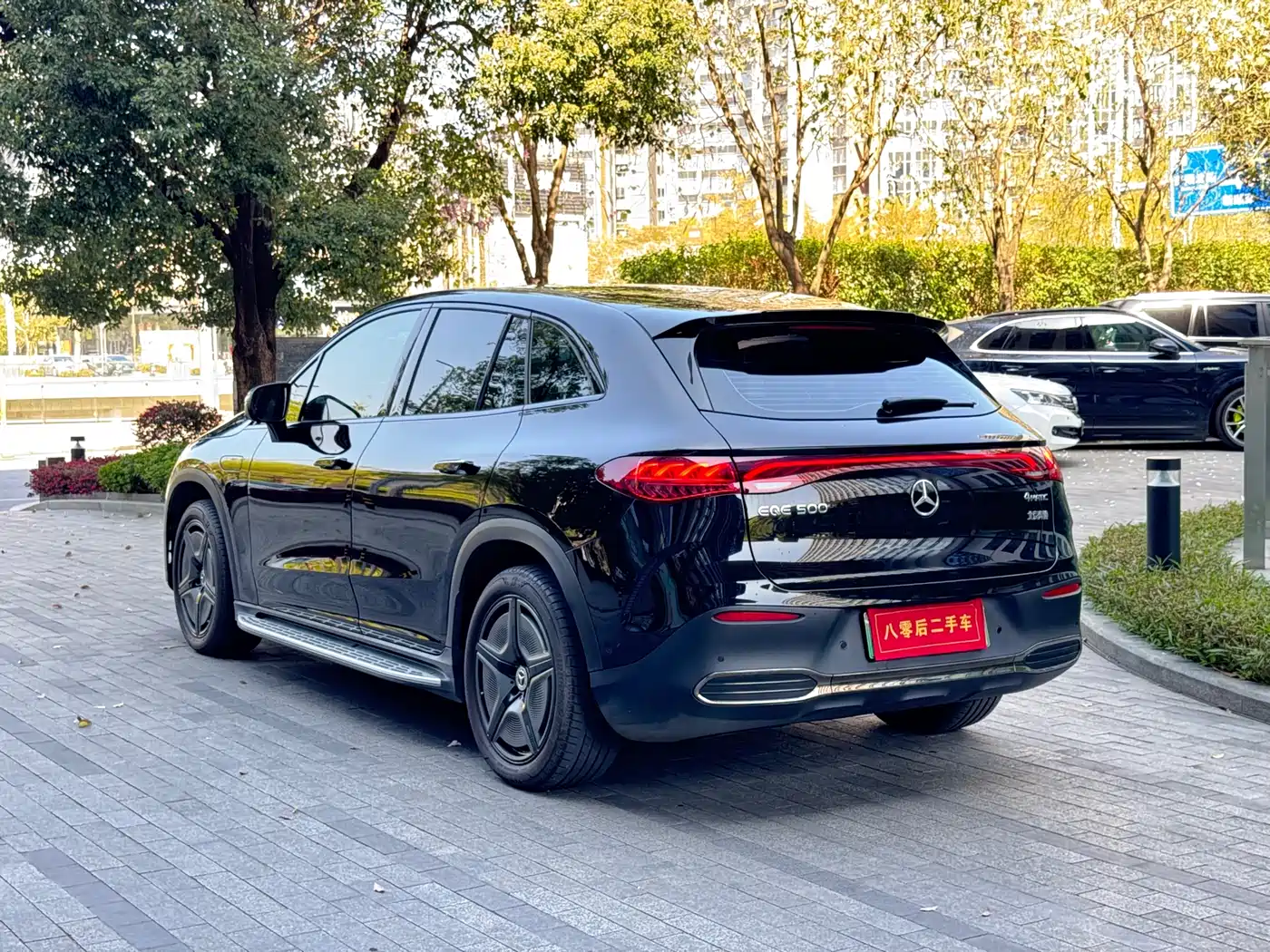 MERCEDES-BENZ EQE SUV