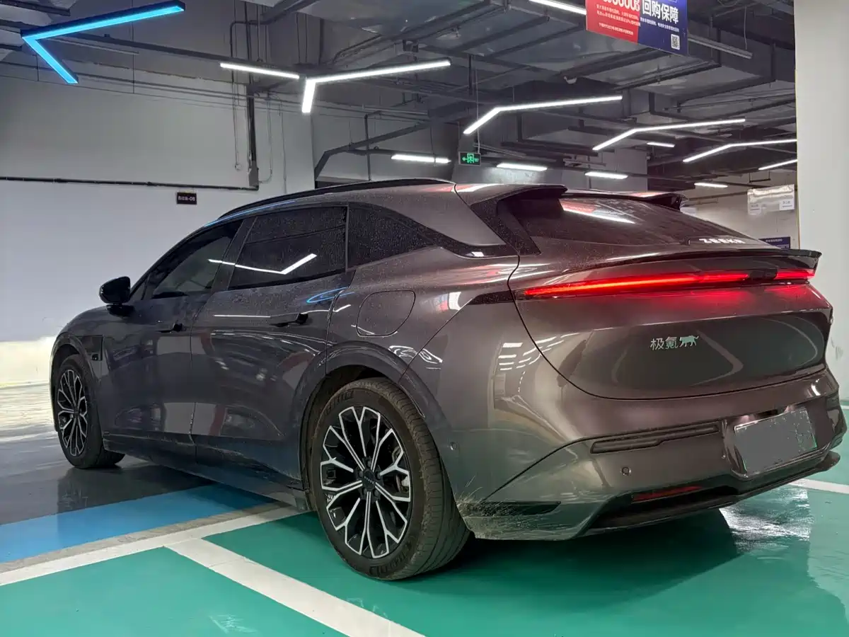 ZEEKR EXTREME KRYPTON 007GT