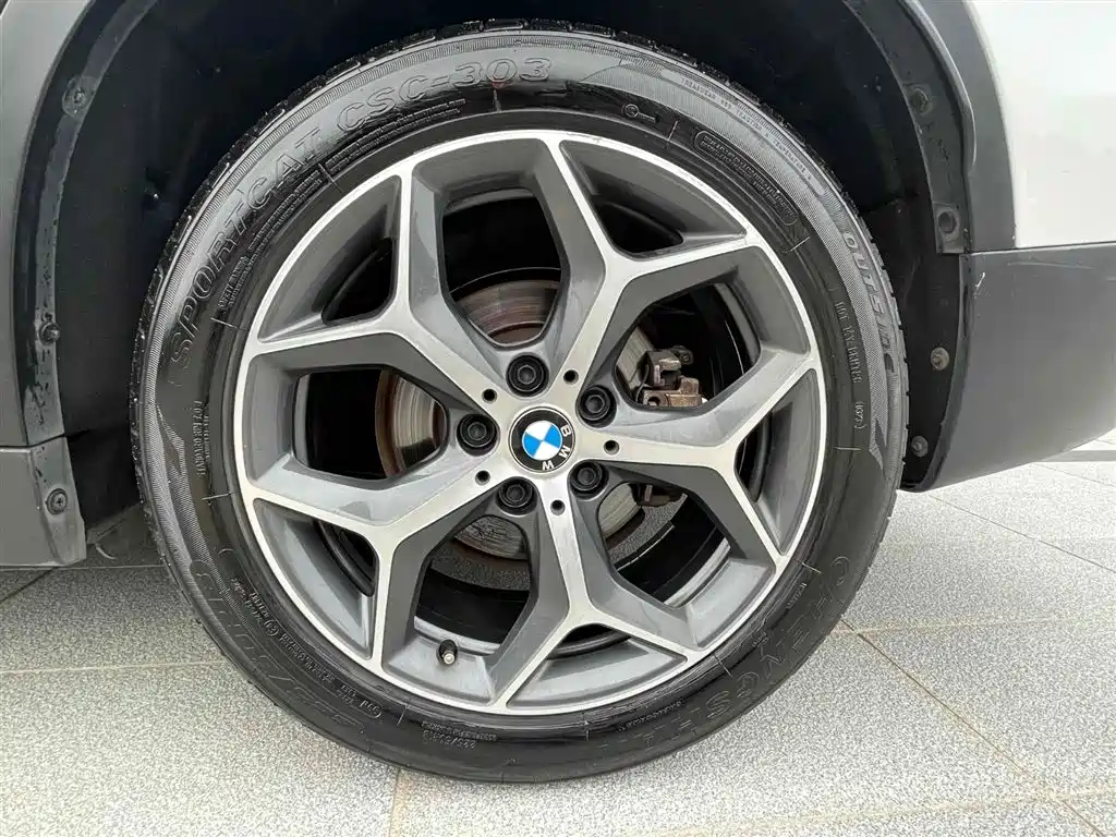 BMW X1 2019 sDrive18Li Premium Model фото 19