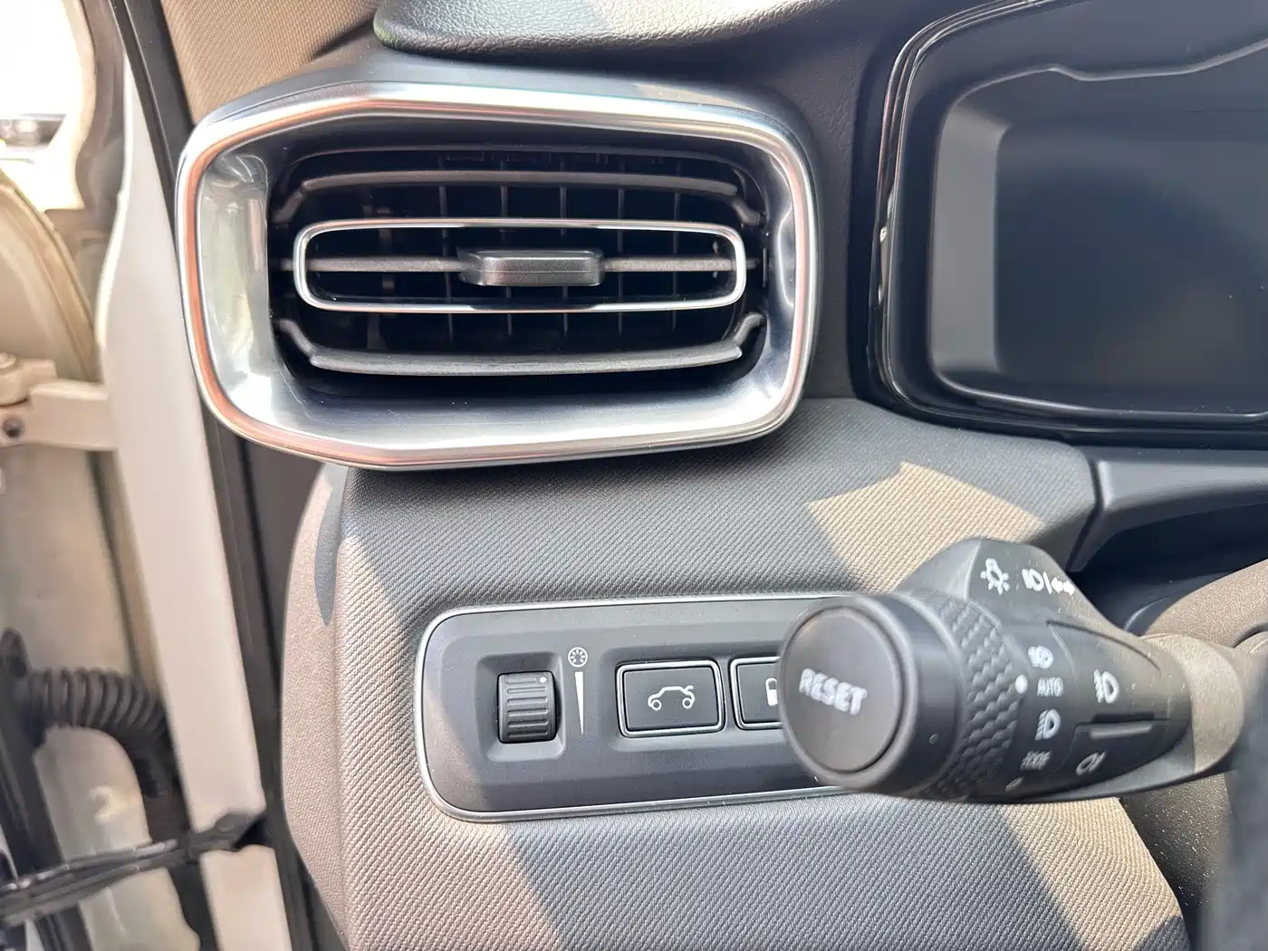 Lynk & Co 01 EM-P 2018 2018 1.5T PHEV Jin Pro China V