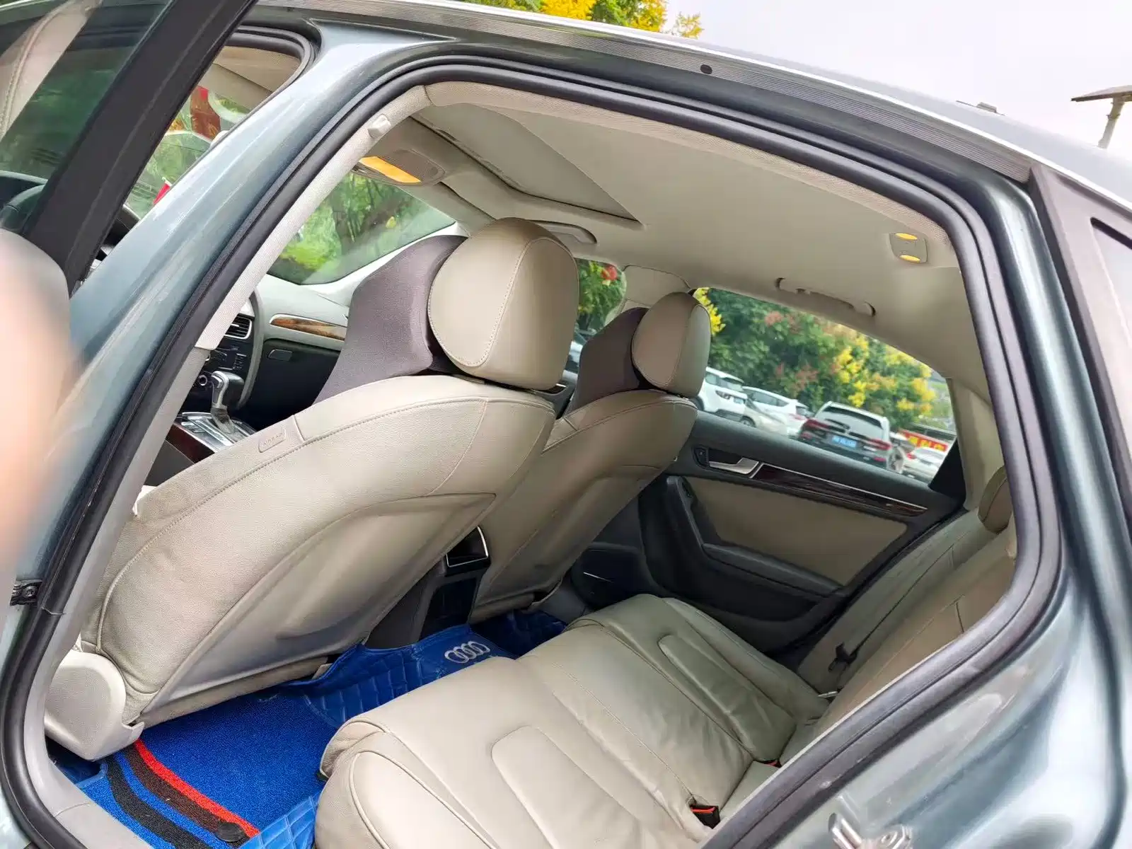 Фото 6 - Audi A4L