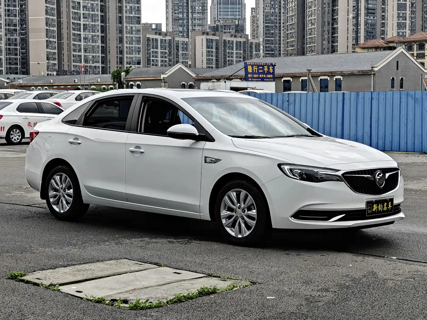 Buick Excelle 2021 Exemplar 1.5L Auto Elite фото 3
