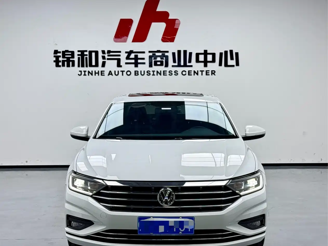 Volkswagen Sagitar 2021 280TSI DSG Surpassing Edition фото 2