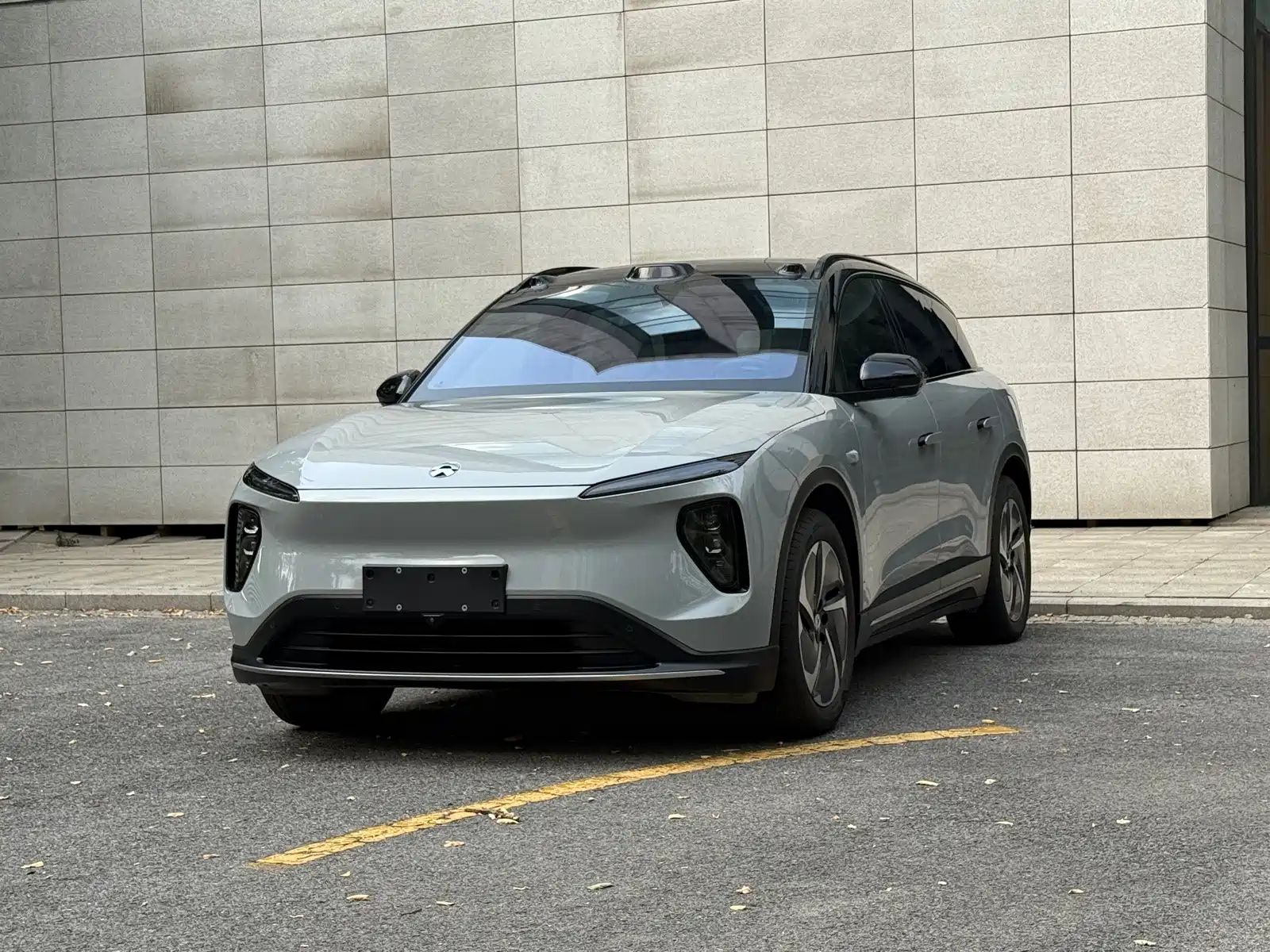 Фото 1 - NIO ES6