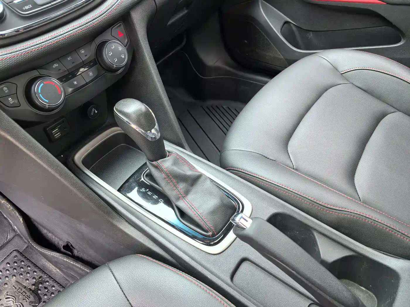 Chevrolet Monza 2019 2019 RS 330T Auto Smooth Edition China VI