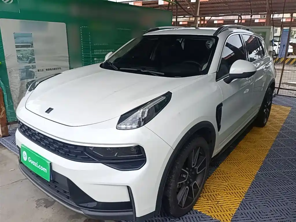 Lynk & Co 01 2021 2.0TD 2WD Pro фото 2