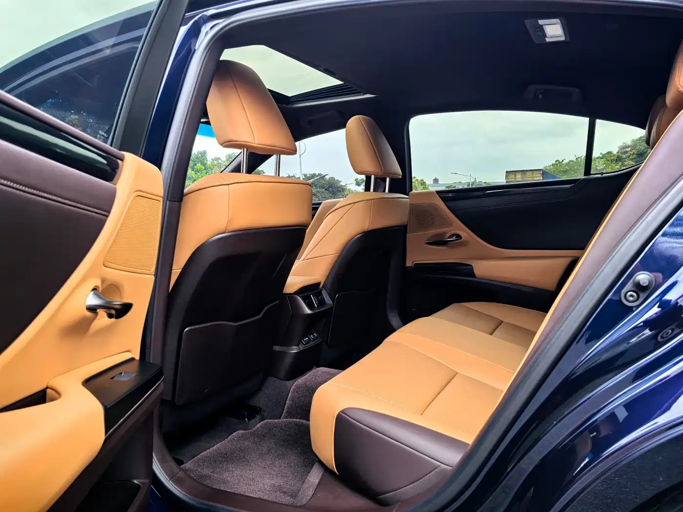 Lexus ES 2020 200 Excellence фото 9